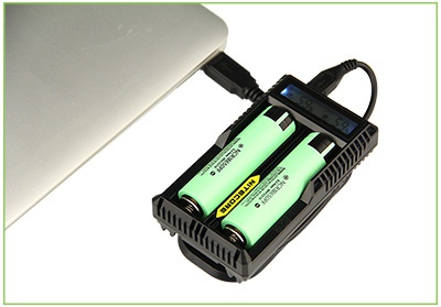 Nitecore Intellicharger UM20 LCD Li-ion Battery Charger
